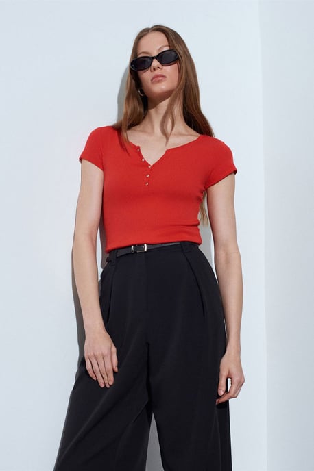 Women's Slim Fit Cotton U-Neck T-Shirt - Image 4