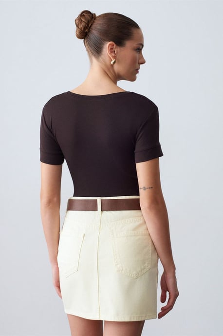 Dames Slim Fit Crew Neck T-Shirt - Image 2