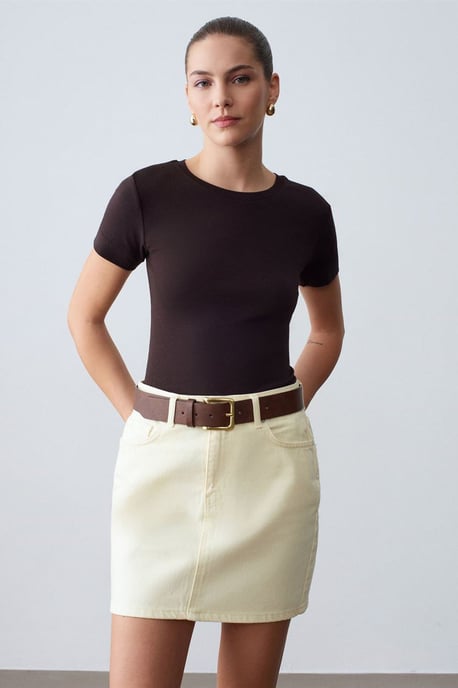 Dames Slim Fit Crew Neck T-Shirt - Image 3