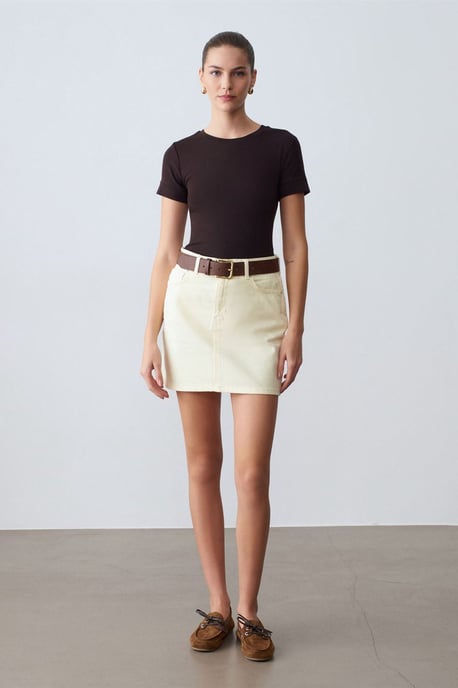 Dames Slim Fit Crew Neck T-Shirt - Image 4