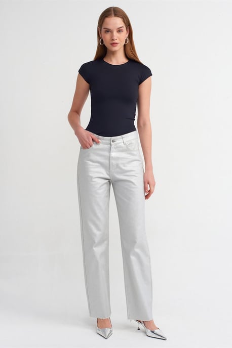 Dam Slim Fit Rundhalsad T-Shirt - Image 1
