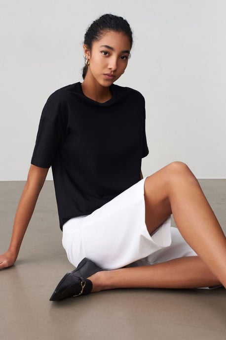 Dam T-shirt med rund hals i bomull - Image 3