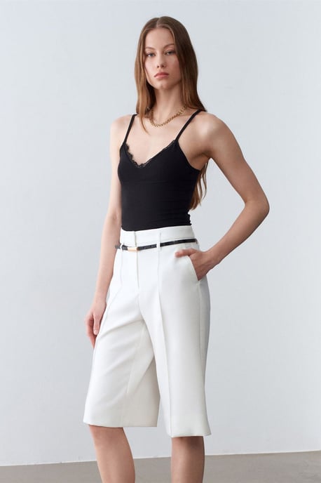 Hoge taille Wijde Crepe Shorts Met Ceintuur - Image 4