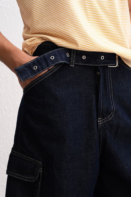 Avslappnade denim midi-shorts med fickor - Image 3