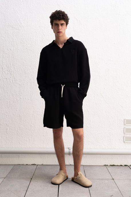 Herrars avslappnade passform texturerade bomullsshorts med dragsko - Image 1