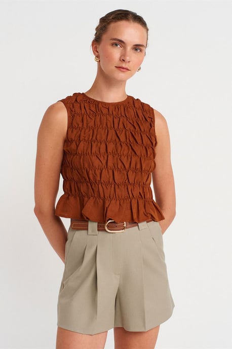 Kvinnors högmidjade skräddarsydda shorts - Image 4