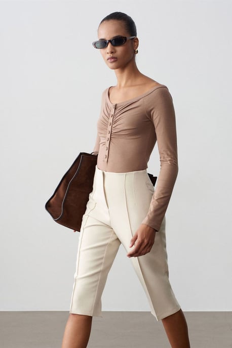 Hoge Taille Rechte Capri Shorts Met Split - Image 3