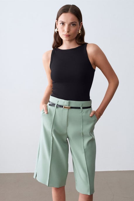 Hoge taille Wijde Crepe Shorts Met Ceintuur - Image 3