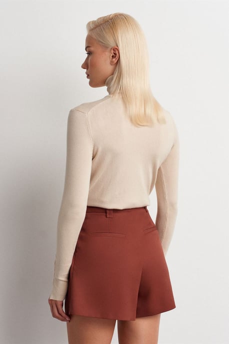High-Waist Belted Tailored Shorts - Image 2