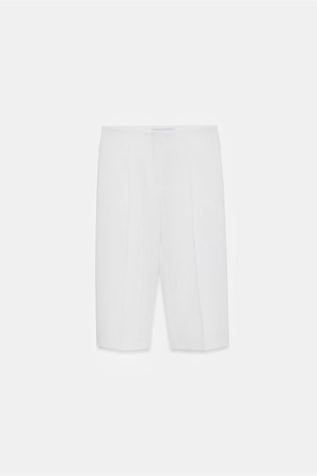 High-waist Straight Capri Shorts With Slit - Image 5