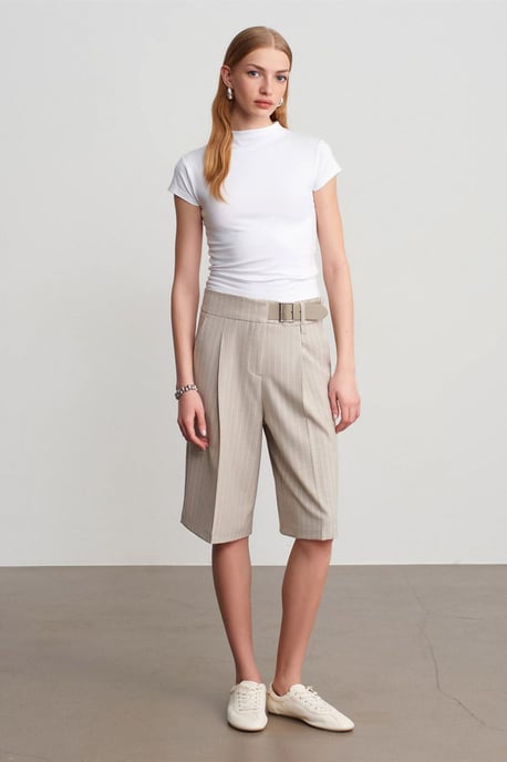 High-Waist Striped Tailored Shorts With Belt - Image 1