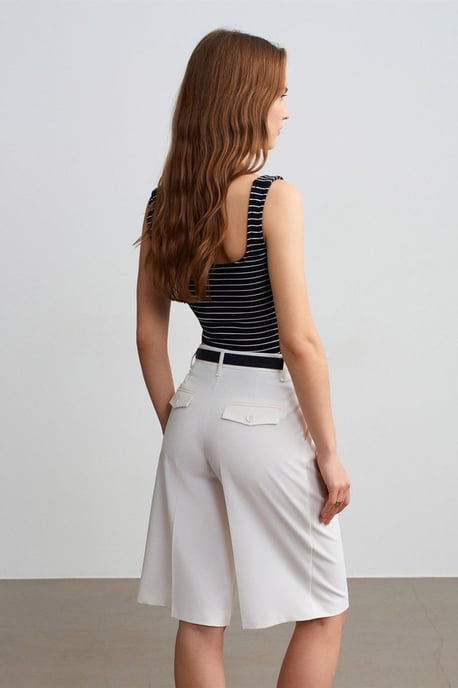 High-waist Belted Woven Tailored Shorts - Image 3