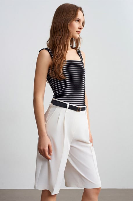 High-waist Belted Woven Tailored Shorts - Image 5