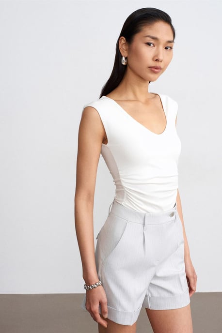 Högmidjade skräddarsydda vävda shorts - Image 3