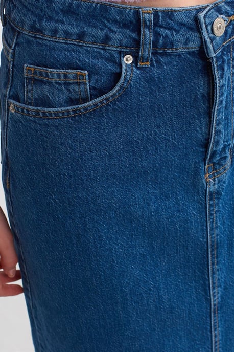 Högmidjad rak maxi denimkjol - Image 4
