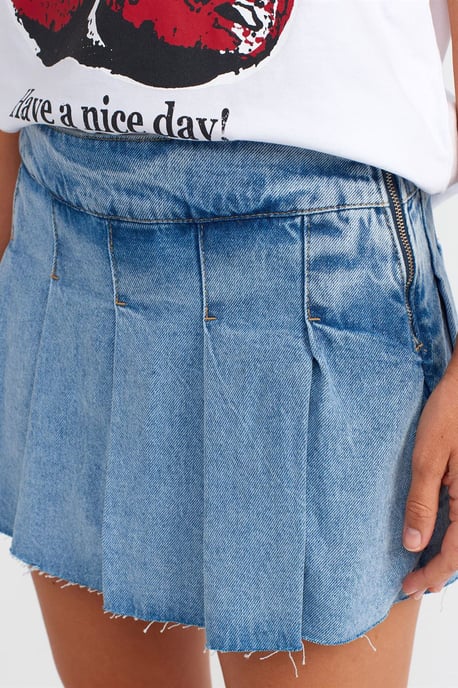 Midjehögt Mini Denim Skaterkjol - Image 4
