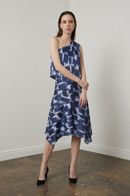 Asymmetrisk Satinblus och Midikjol Set - Image 4