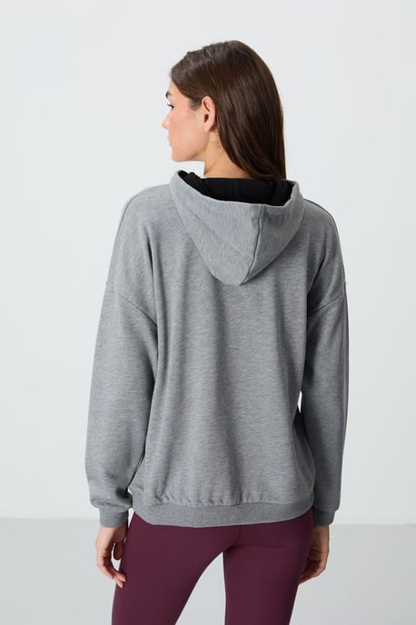 Oversized Hooded Sweatshirt With Pocket - Image 5