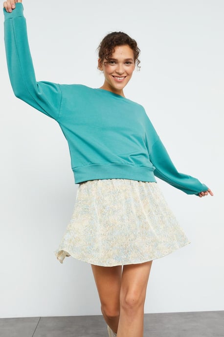 Women's Relaxed Crew Neck Sweatshirt - Image 3