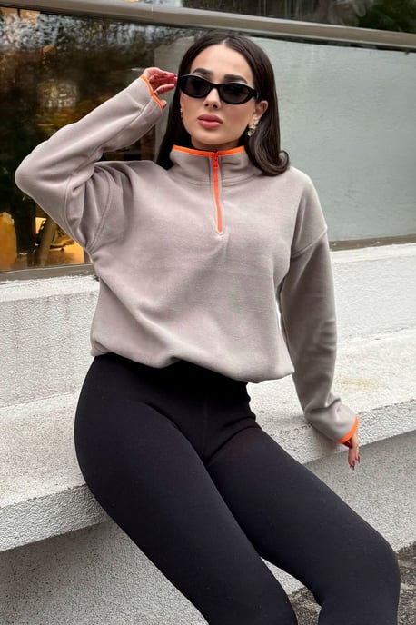 Oversized Plush Half-zip Sweatshirt - Image 3