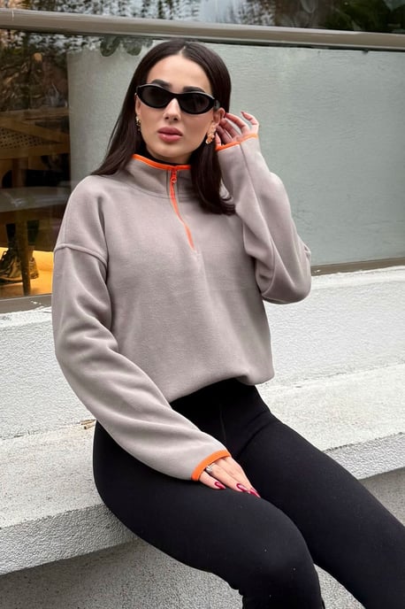 Oversized Plush Half-zip Sweatshirt - Image 5