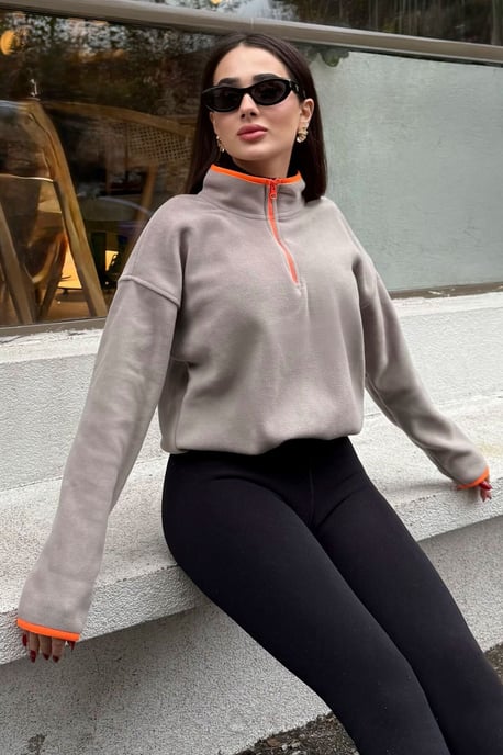 Oversized Plush Half-zip Sweatshirt - Image 6