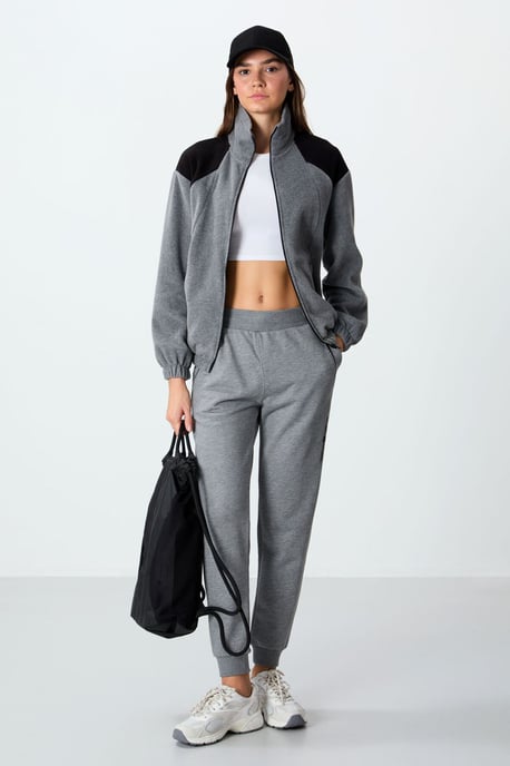 Oversized Color Block Half-Zip Sweatshirt - Image 6