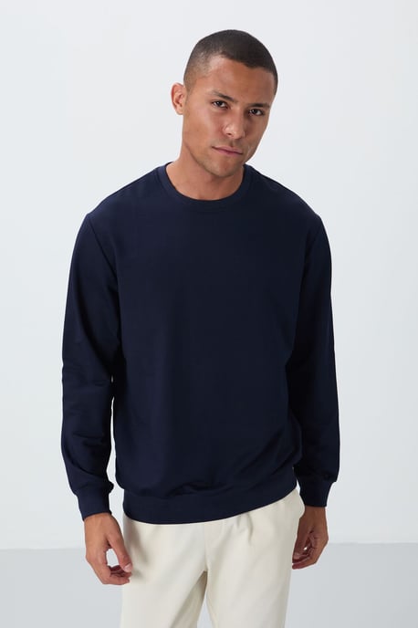Men's Plain Crew Neck Sweatshirt - Image 4
