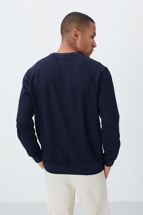 Men's Plain Crew Neck Sweatshirt - Image 5