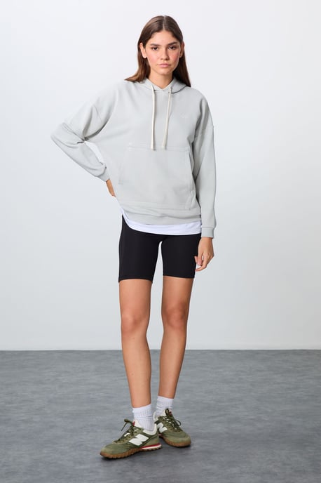 Överdimensionerad hooded sweatshirt med ficka - Image 2