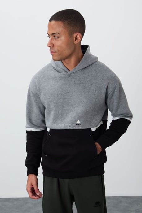 Men's Color-Blocked Hooded Sweatshirt - Image 4