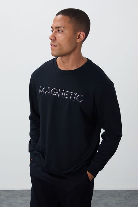 Men's Printed Crew Neck Sweatshirt - Image 4