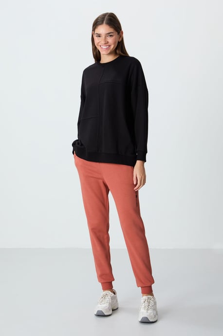 Oversized Crewneck Sweater - Image 3