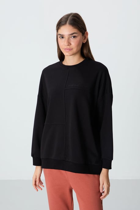 Oversized Crewneck Sweater - Image 4
