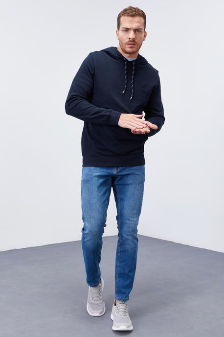 Men's Solid Hooded Sweatshirt With Pocket - Image 4