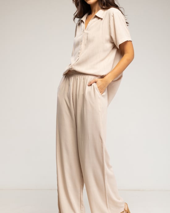 Set van overhemd con korte mouwen en elastische broek met zakken - Image 3