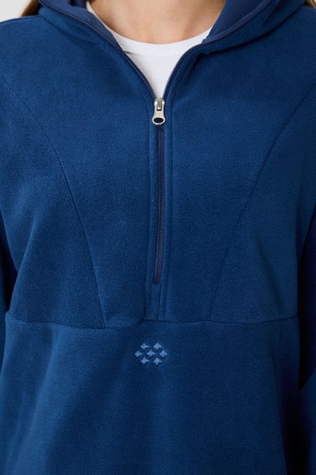 Oversized Pluche Half-zip Hoodie - Image 3