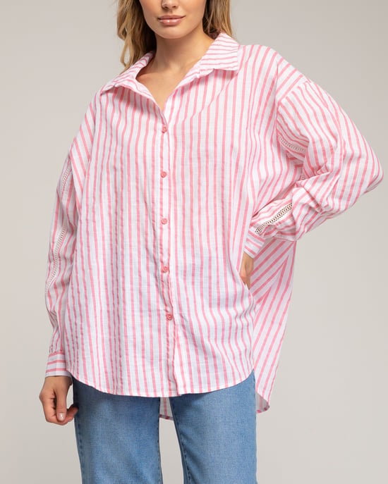 Losvallende gestreepte blouse met geschulpte rand aan de mouw - Image 3