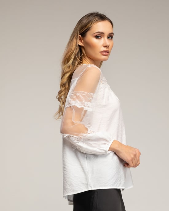 Chiffon blouse met mouwen en schouders van tule en kantdetails - Image 3