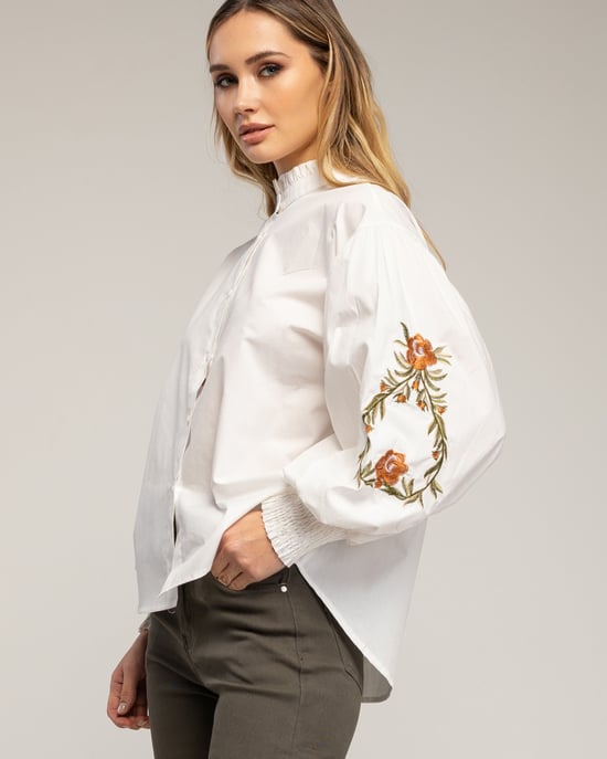 Shirt with mandarin collar, ruffles on the sleeves, embroidery, and elastic cuffs  - Image 3