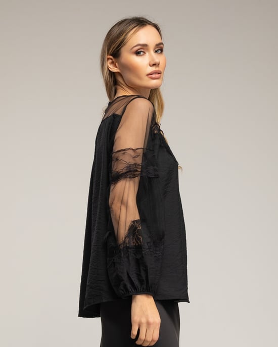 Chiffon blouse met mouwen en schouders van tule en kantdetails - Image 3