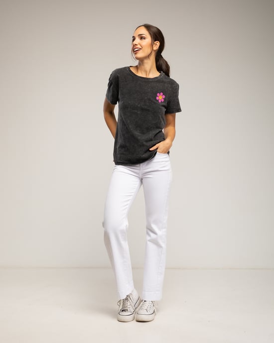 T-shirt with daisy print on the front and “have a good day” text on the back - Image 3