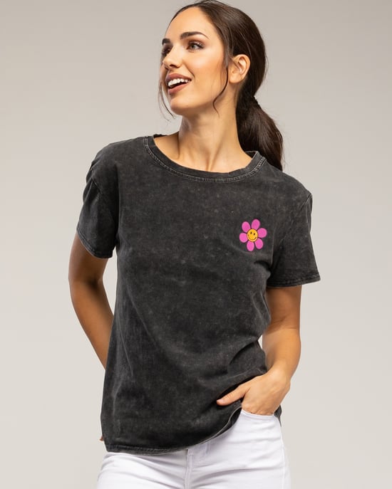 T-shirt with daisy print on the front and “have a good day” text on the back - Image 4