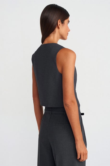 Korte Crepe Vest met Knopen Sluiting - Image 2