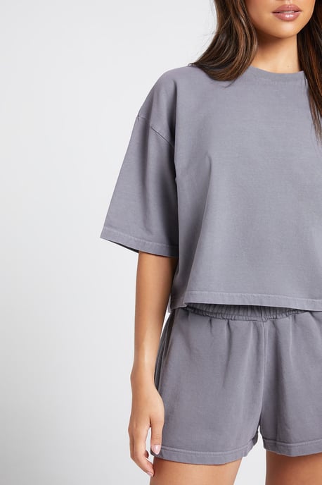 Washed Cropped Boxy T-shirt And Sweat Short Set - Image 4