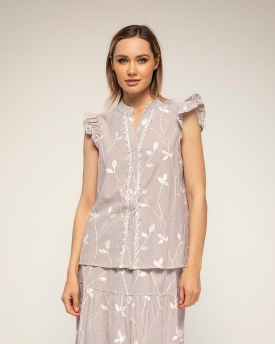 Gestreepte blouse met borduursels en kantdetail met ruches aan de mouwen - Image 1