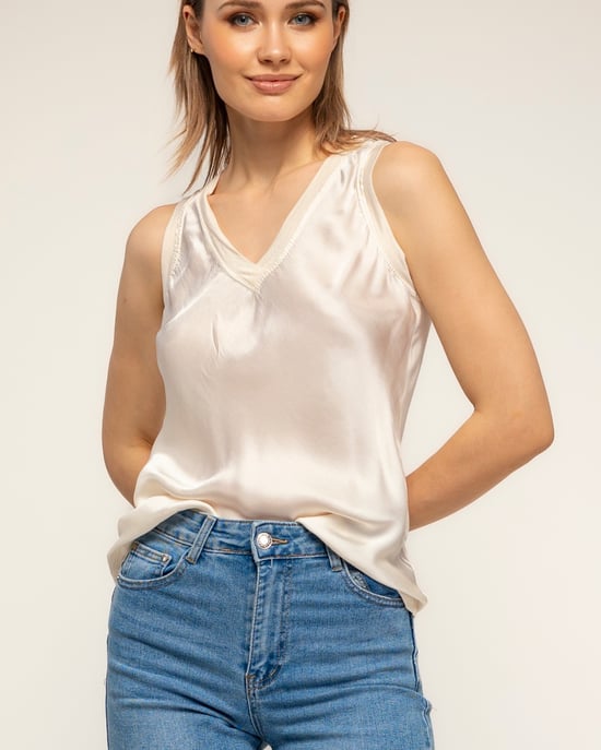 T-shirt met korte mouwen, V-hals, zijde aan de voorkant en tricot aan de achterkant - Image 3
