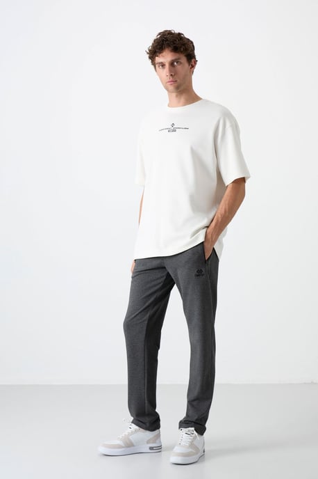 Heren Regular Fit Recht Gesneden Joggingbroek - Image 2