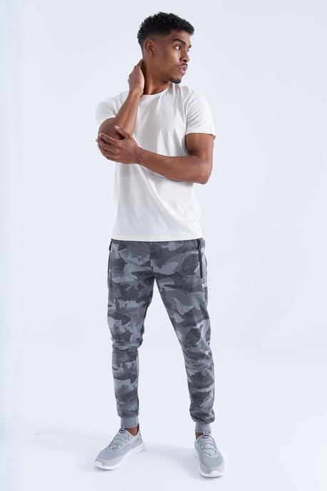 Men's Camouflage Slim Fit Sweatpants - Image 3