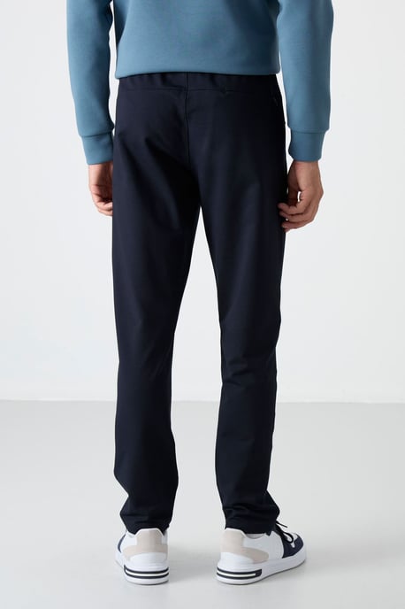 Heren Regular Fit Rechtlopende Joggingbroek - Image 6